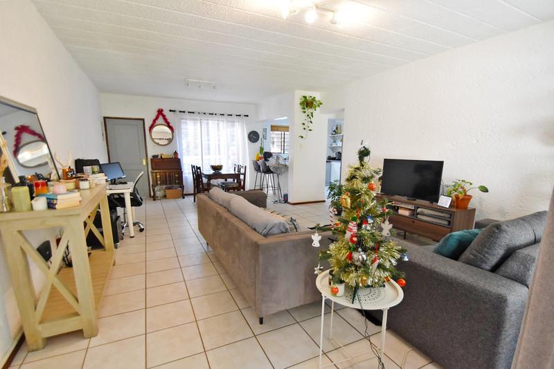 2 Bedroom Property for Sale in Melrose Gauteng