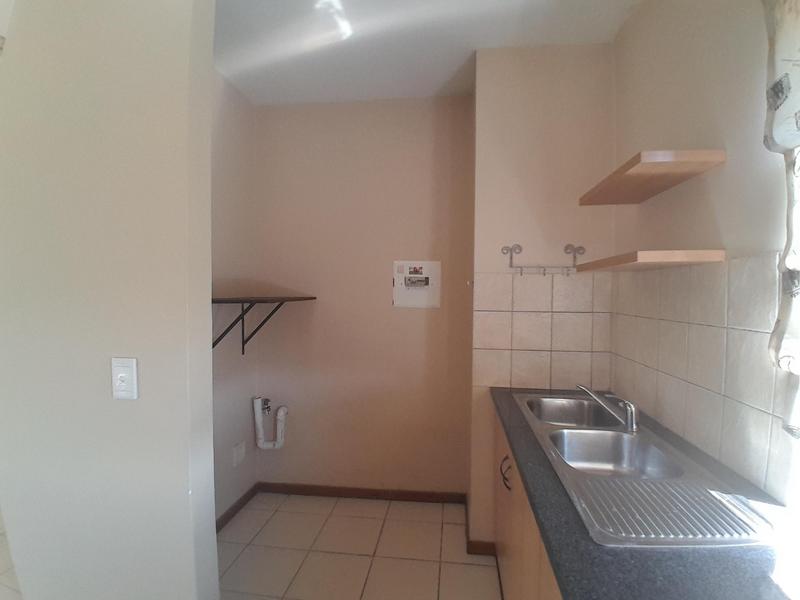 To Let 2 Bedroom Property for Rent in Eldo Lakes Estate Gauteng