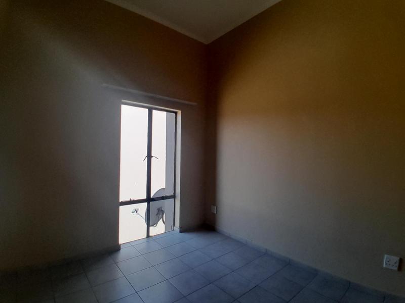 To Let 2 Bedroom Property for Rent in Eldo Lakes Estate Gauteng