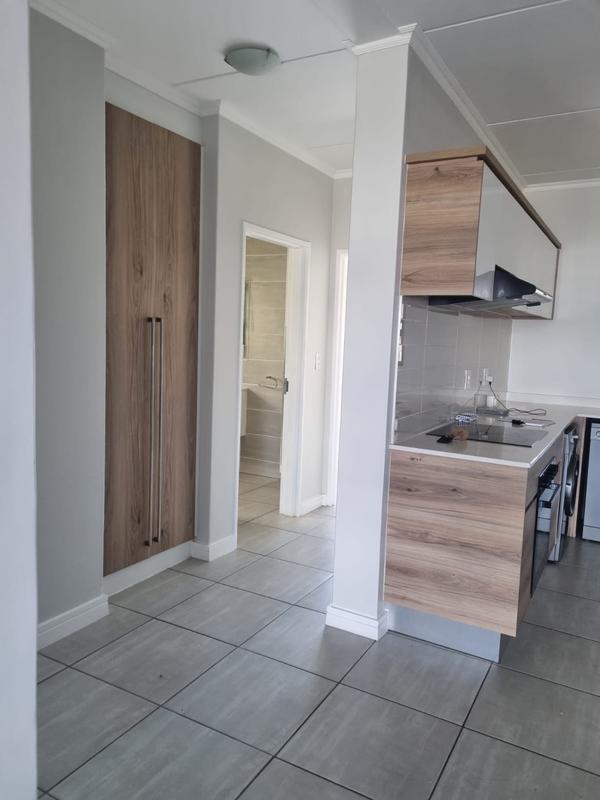 To Let 2 Bedroom Property for Rent in Waterfall Gauteng