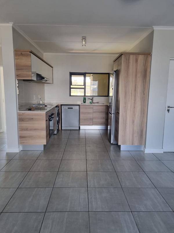 To Let 2 Bedroom Property for Rent in Waterfall Gauteng