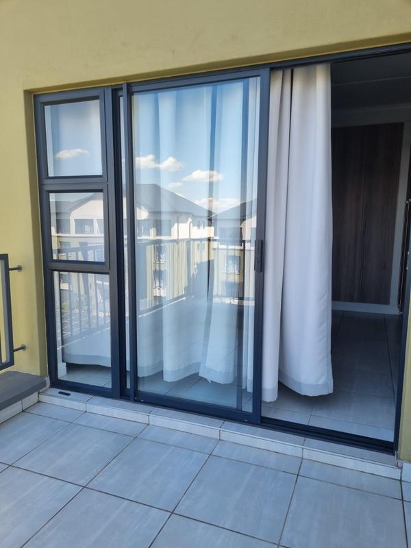 To Let 2 Bedroom Property for Rent in Waterfall Gauteng