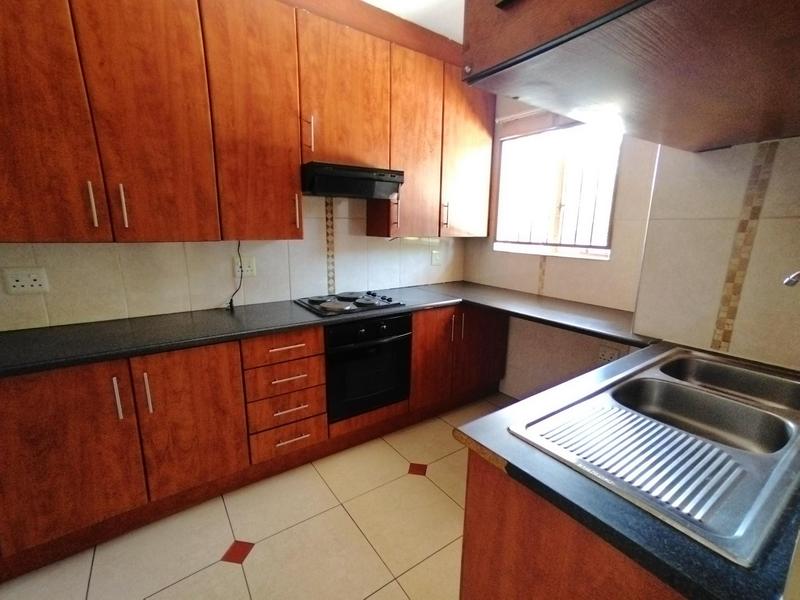 To Let 2 Bedroom Property for Rent in Erasmia Gauteng