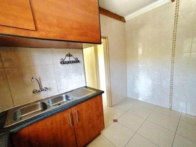 To Let 2 Bedroom Property for Rent in Erasmia Gauteng