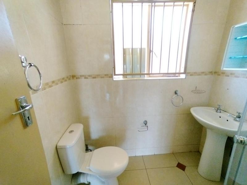 To Let 2 Bedroom Property for Rent in Erasmia Gauteng