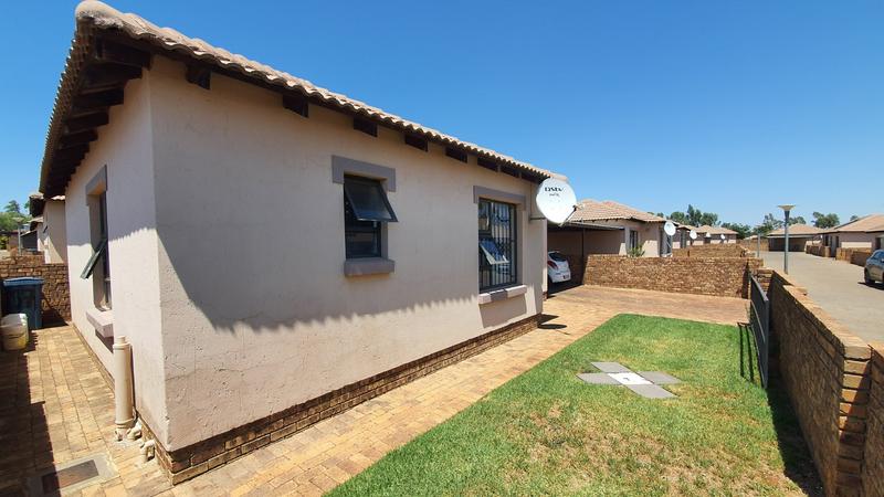 3 Bedroom Property for Sale in Chantelle Gauteng