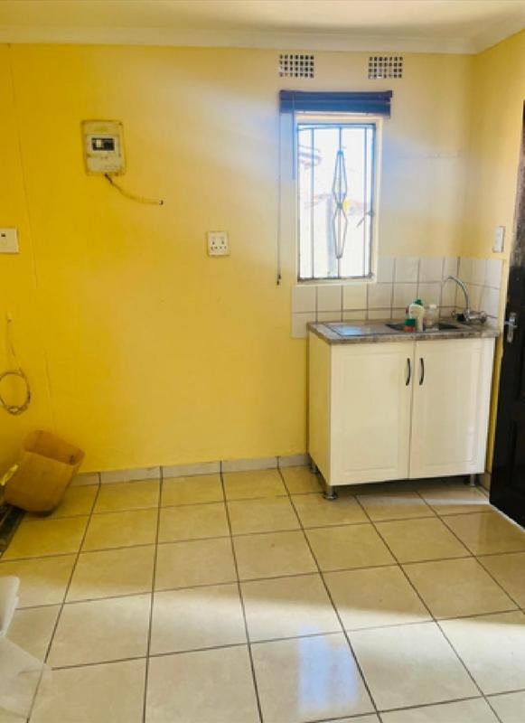 To Let 3 Bedroom Property for Rent in Protea Glen Gauteng