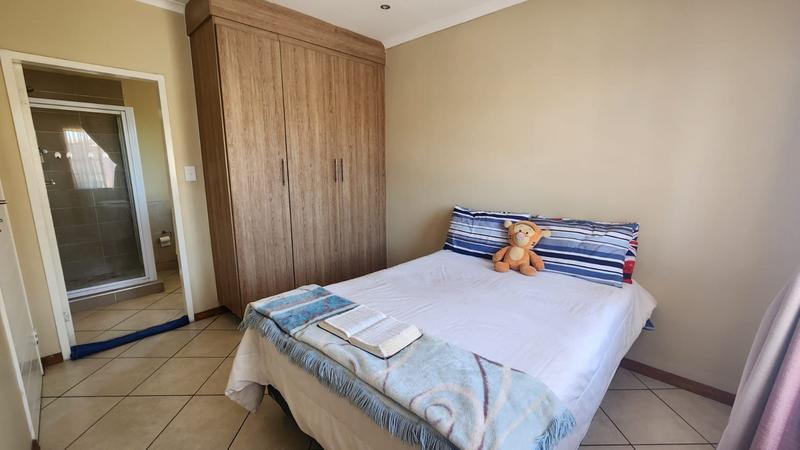 To Let 2 Bedroom Property for Rent in Stone Ridge Gauteng