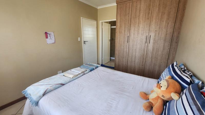 To Let 2 Bedroom Property for Rent in Stone Ridge Gauteng