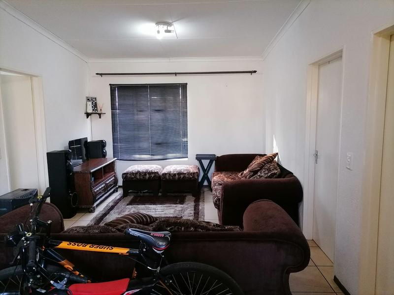 To Let 2 Bedroom Property for Rent in Jatniel Gauteng