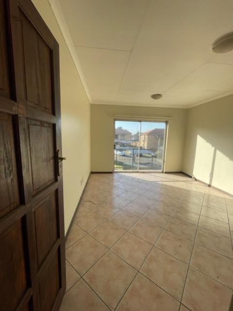 To Let 2 Bedroom Property for Rent in Witfield Gauteng