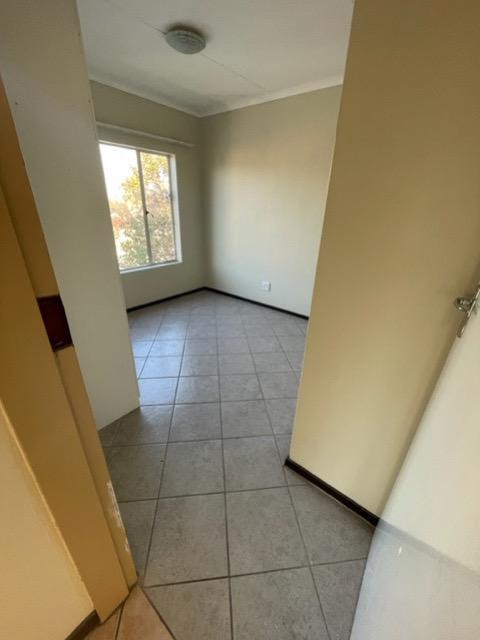 To Let 2 Bedroom Property for Rent in Witfield Gauteng