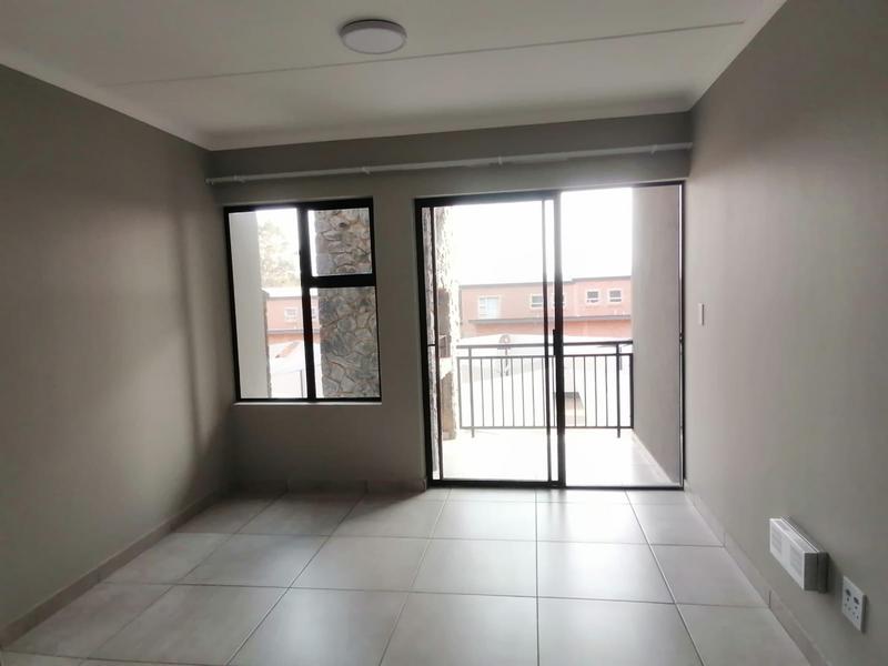 To Let 2 Bedroom Property for Rent in Glen Marais Gauteng