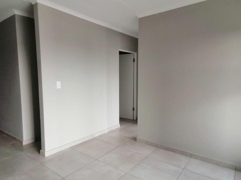 To Let 2 Bedroom Property for Rent in Glen Marais Gauteng