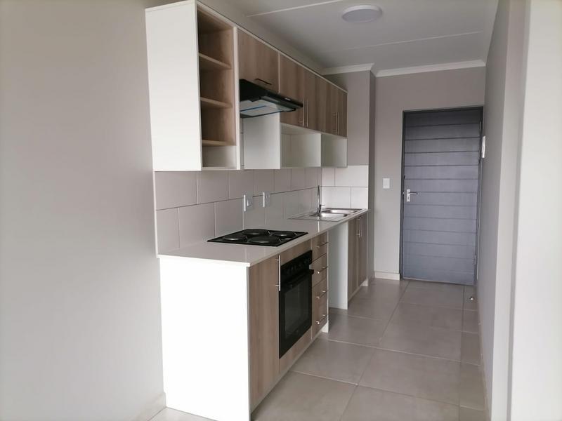 To Let 2 Bedroom Property for Rent in Glen Marais Gauteng