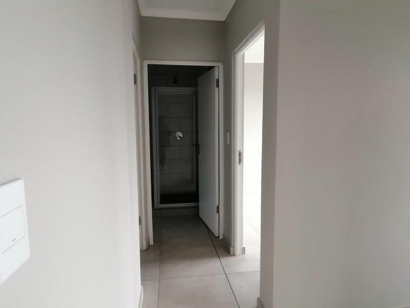 To Let 2 Bedroom Property for Rent in Glen Marais Gauteng