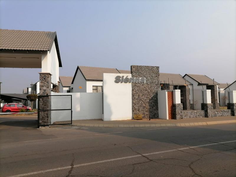 To Let 2 Bedroom Property for Rent in Glen Marais Gauteng