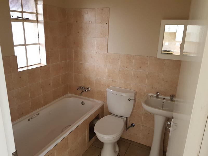 To Let 1 Bedroom Property for Rent in Ravenswood Gauteng