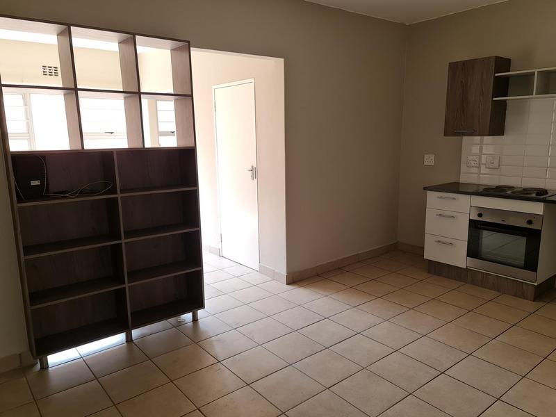 To Let 1 Bedroom Property for Rent in Die Hoewes Gauteng