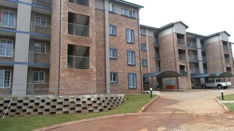 To Let 2 Bedroom Property for Rent in Die Hoewes Gauteng