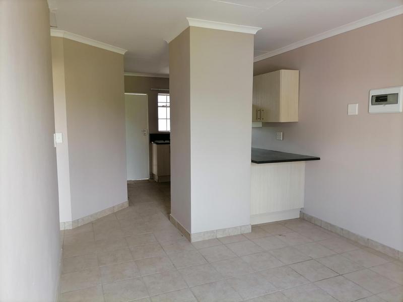 To Let 2 Bedroom Property for Rent in Die Hoewes Gauteng