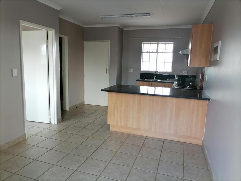 To Let 1 Bedroom Property for Rent in Die Hoewes Gauteng