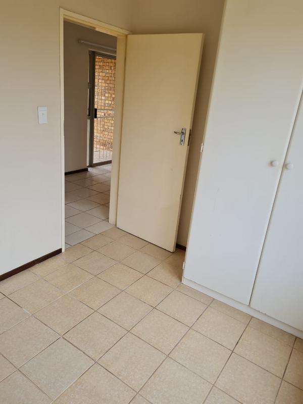 To Let 2 Bedroom Property for Rent in Pierre Van Ryneveld Gauteng