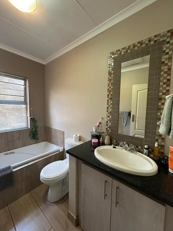 To Let 3 Bedroom Property for Rent in Deerness Gauteng