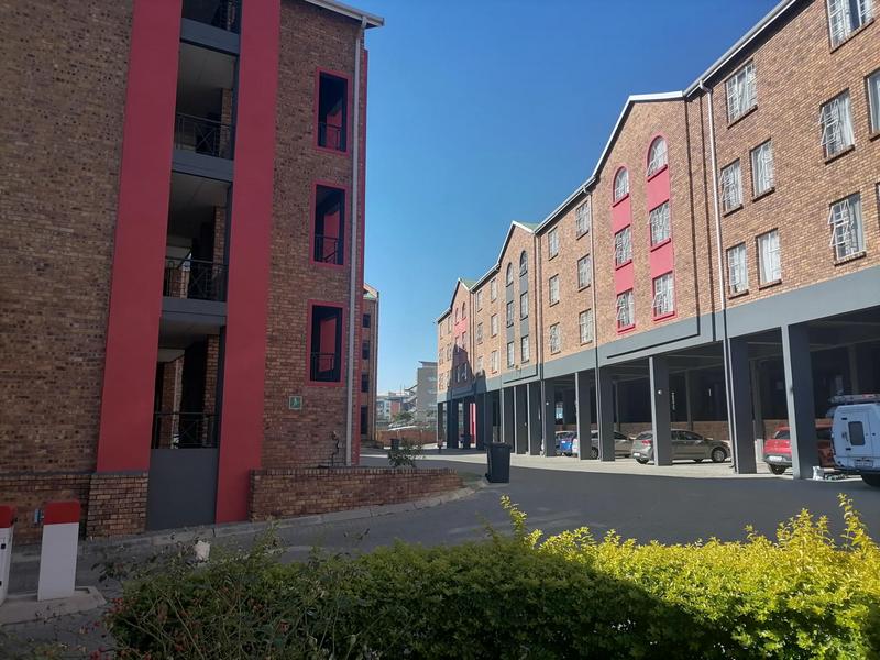 To Let 1 Bedroom Property for Rent in Grand Central Gauteng