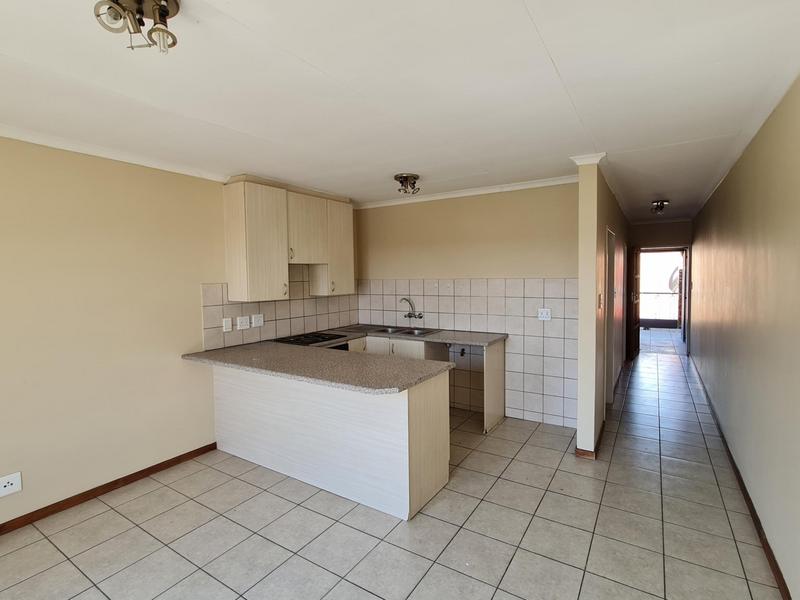 To Let 1 Bedroom Property for Rent in Grand Central Gauteng