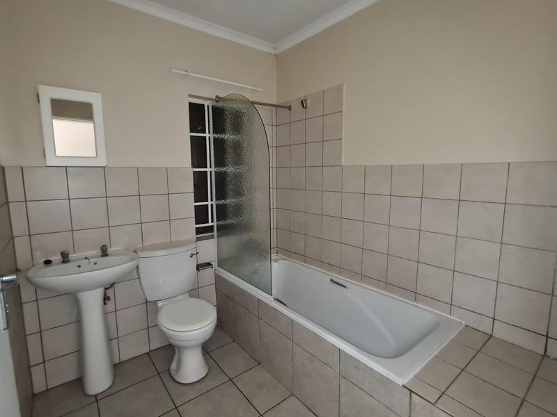 To Let 1 Bedroom Property for Rent in Grand Central Gauteng