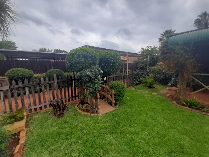 To Let 3 Bedroom Property for Rent in Mayville Gauteng