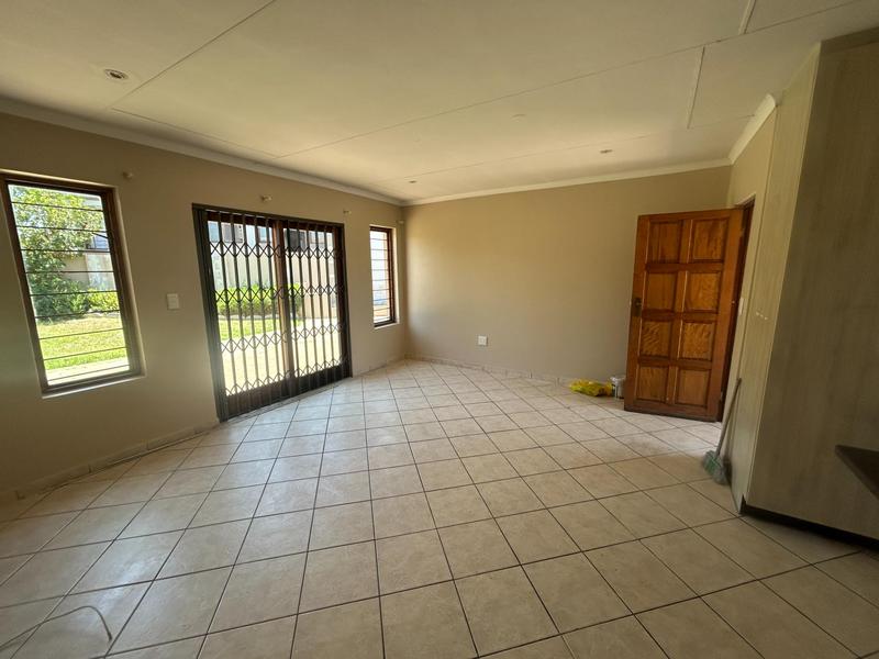 2 Bedroom Property for Sale in The Reeds Gauteng