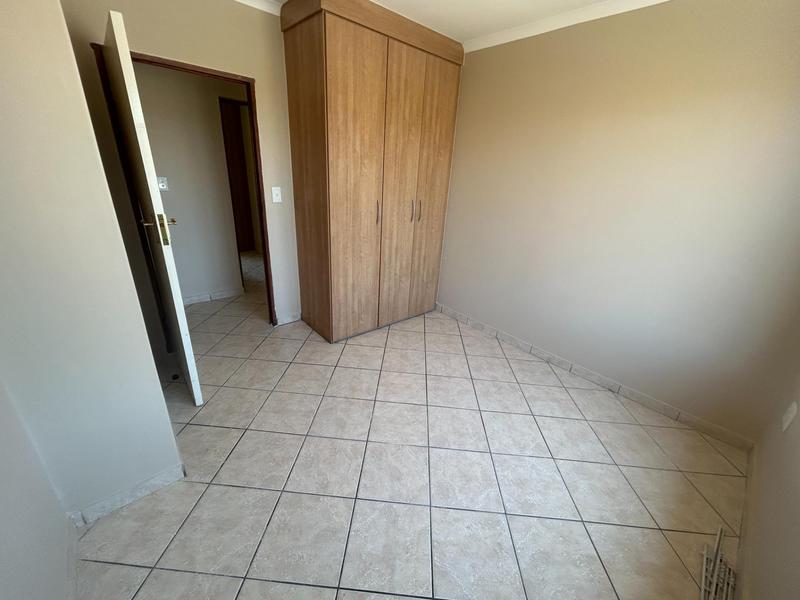 2 Bedroom Property for Sale in The Reeds Gauteng