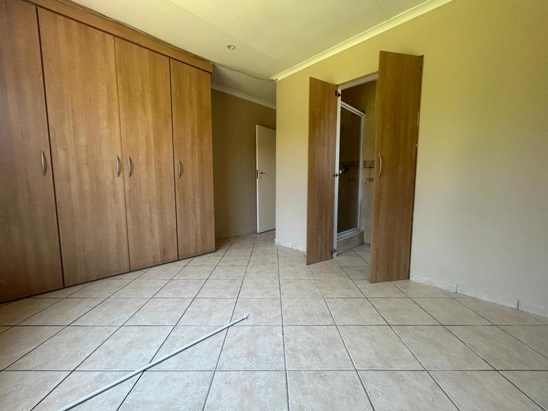 2 Bedroom Property for Sale in The Reeds Gauteng