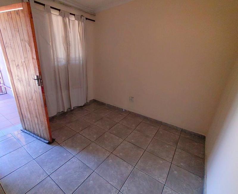 3 Bedroom Property for Sale in Diepkloof Gauteng