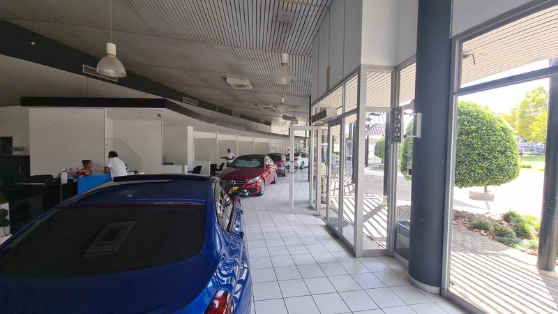 To Let commercial Property for Rent in Randjespark Gauteng