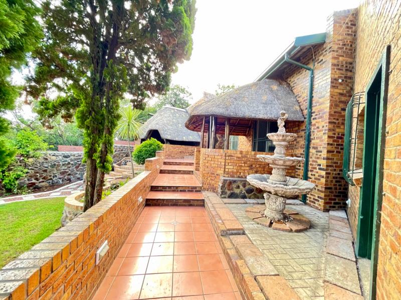 4 Bedroom Property for Sale in Bassonia Gauteng