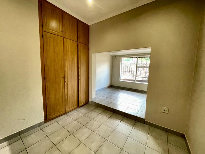 4 Bedroom Property for Sale in Bassonia Gauteng