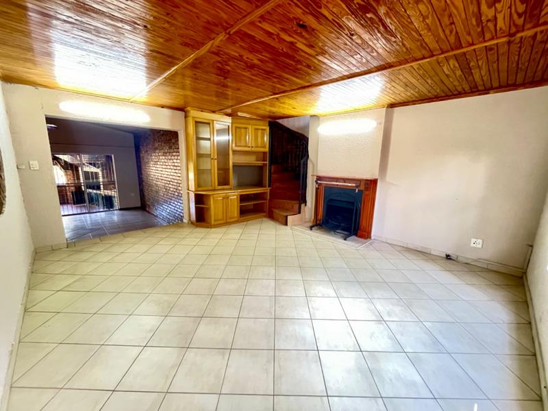 4 Bedroom Property for Sale in Bassonia Gauteng