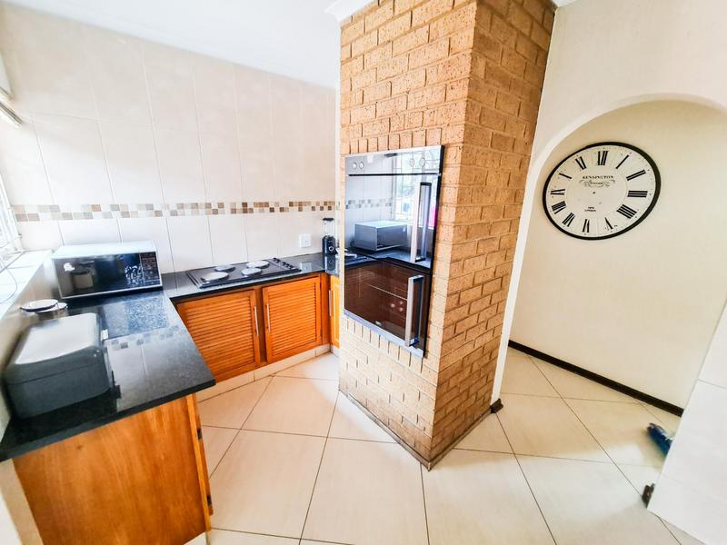 3 Bedroom Property for Sale in Sunninghill Gauteng