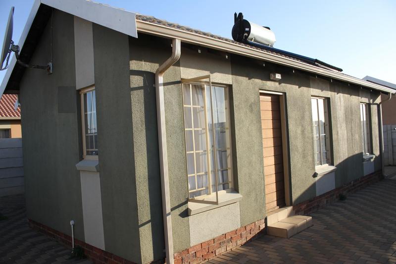 3 Bedroom Property for Sale in Sky City Gauteng