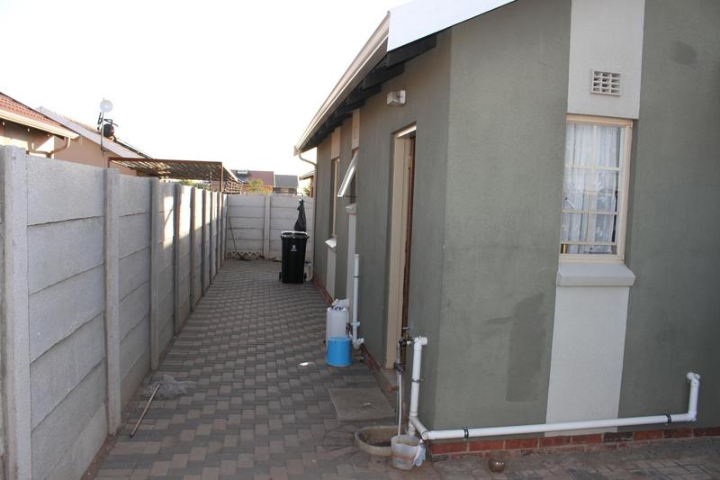 3 Bedroom Property for Sale in Sky City Gauteng