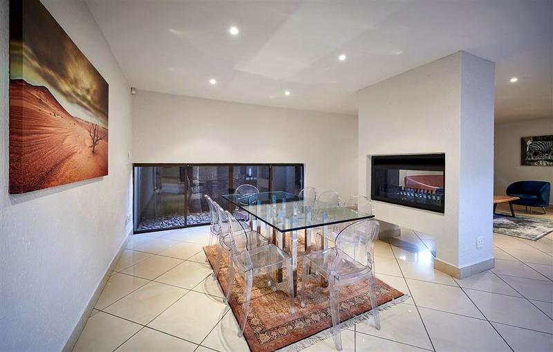 To Let 4 Bedroom Property for Rent in Sandown Gauteng