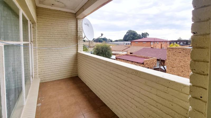 1 Bedroom Property for Sale in Kenmare Gauteng