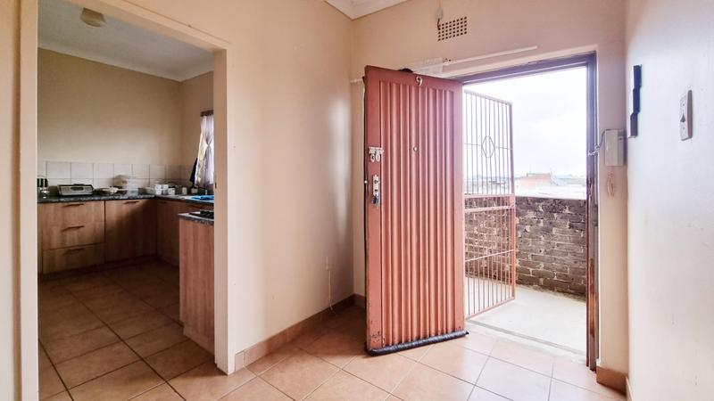 1 Bedroom Property for Sale in Kenmare Gauteng