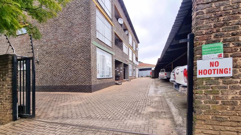 1 Bedroom Property for Sale in Kenmare Gauteng