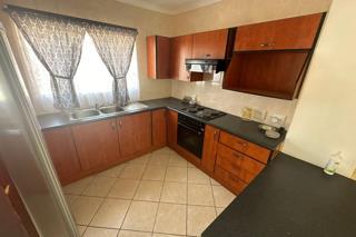 2 Bedroom Property for Sale in Mulbarton Gauteng