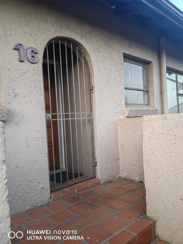 2 Bedroom Property for Sale in Buccleuch Gauteng