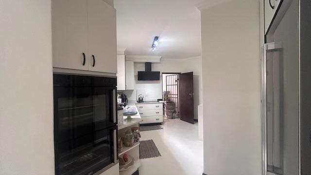 3 Bedroom Property for Sale in Bedfordview Gauteng